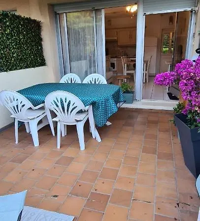 شقة Le Tamaya T2 En Rez De Jardin A 2 Pas D Belle De Toutes Commodites Et Centre Port