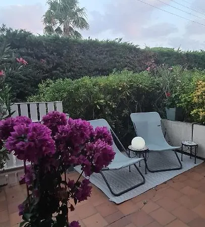 Le Tamaya T2 En Rez De Jardin A 2 Pas D Belle De Toutes Commodites Et Centre Port * كافالير سور مير